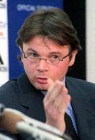 Troussier issues French warning ahead of Paris friendly